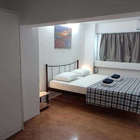 Apartment Dipla Atena Exterior foto